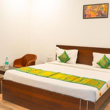 Hotel Dream Villa In Удайпур Екстериор снимка